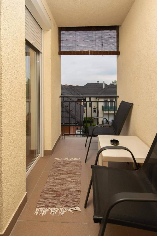 Gréta Apartman Hajdúszoboszló Esterno foto